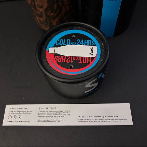 S’well insulated stainless steel water bottle 17 oz/500 ml - Wenge Wood - Picture 5 of 9